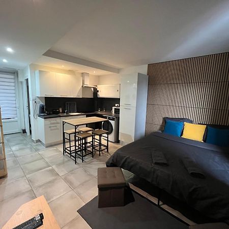Studio Confortable Avec Balcon Villeneuve-sur-Lot Eksteriør billede